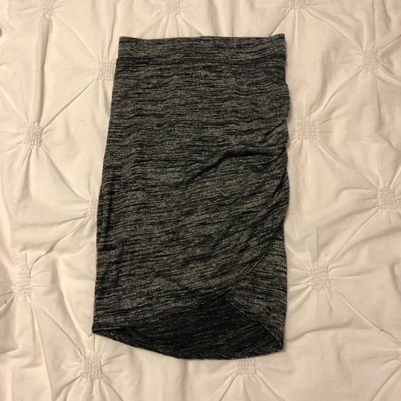 Aritzia Wilfred Free Skirt - Picture 1 of 4